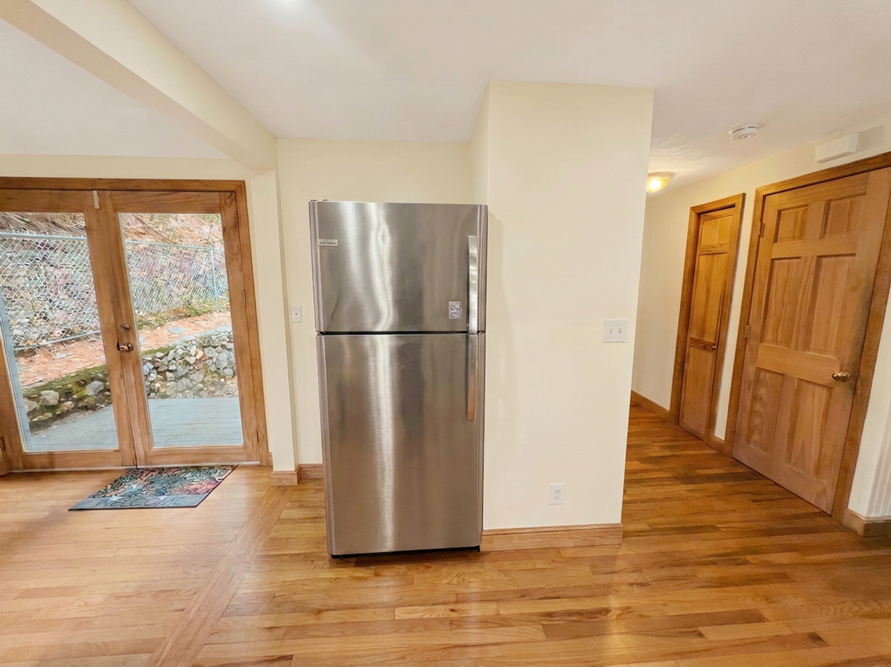 136 Oak St - Photo 7 of 22