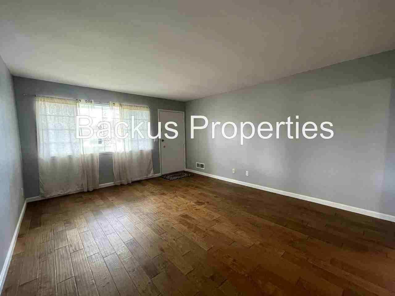 514 Argos Cir - Photo 3 of 12