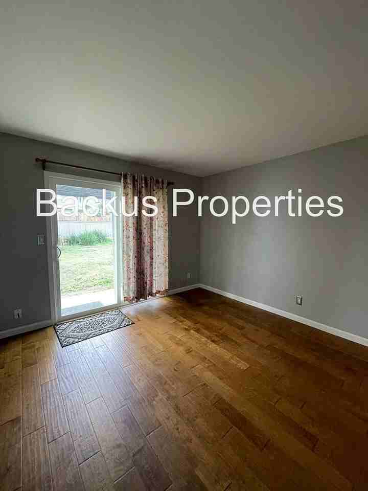 514 Argos Cir - Photo 7 of 12