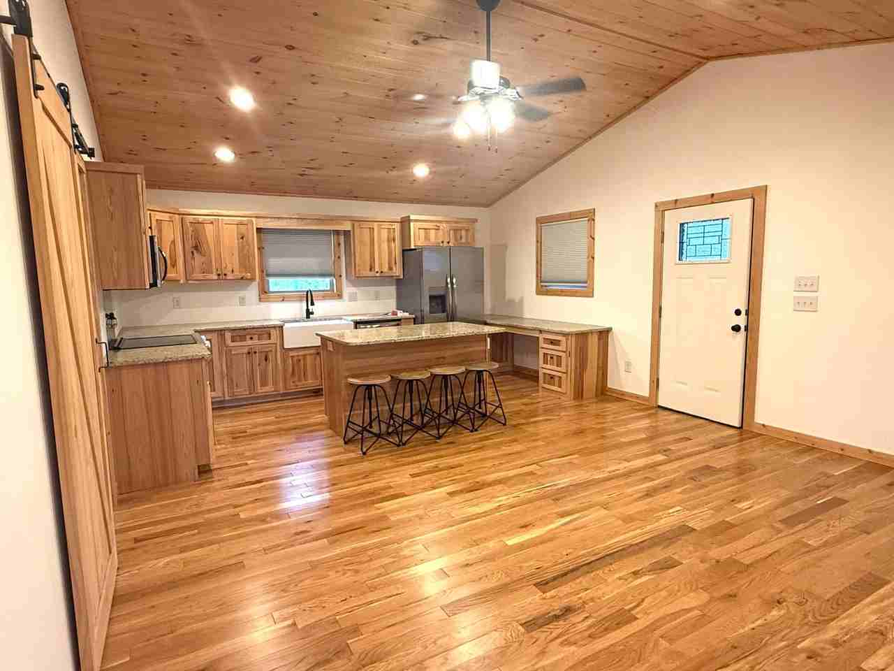 1135 Sandy Gap Rd - Photo 2 of 20