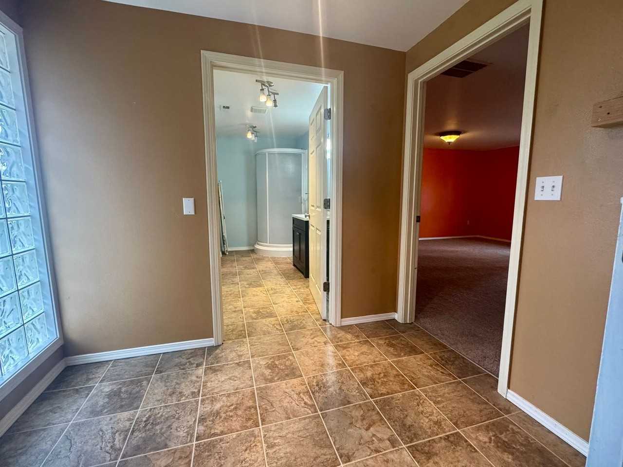 10109 119th St Sw - Photo 5 of 24