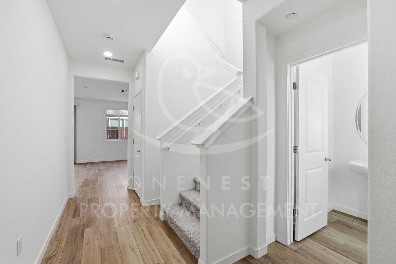 2198 Muller St - Photo 7 of 24