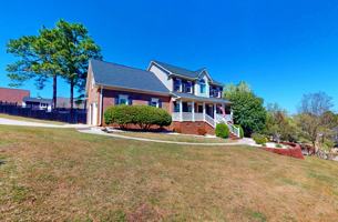 featured image of 338 Lionshead Rd
