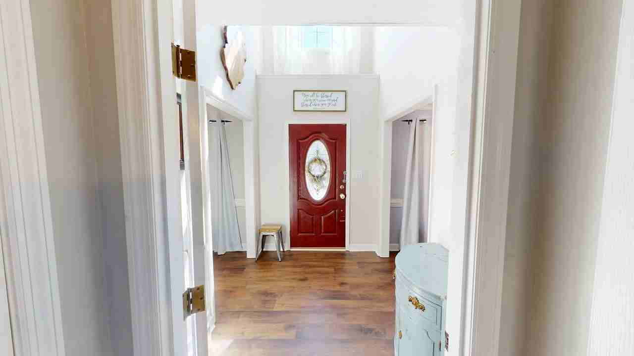 338 Lionshead Rd - Photo 2 of 37