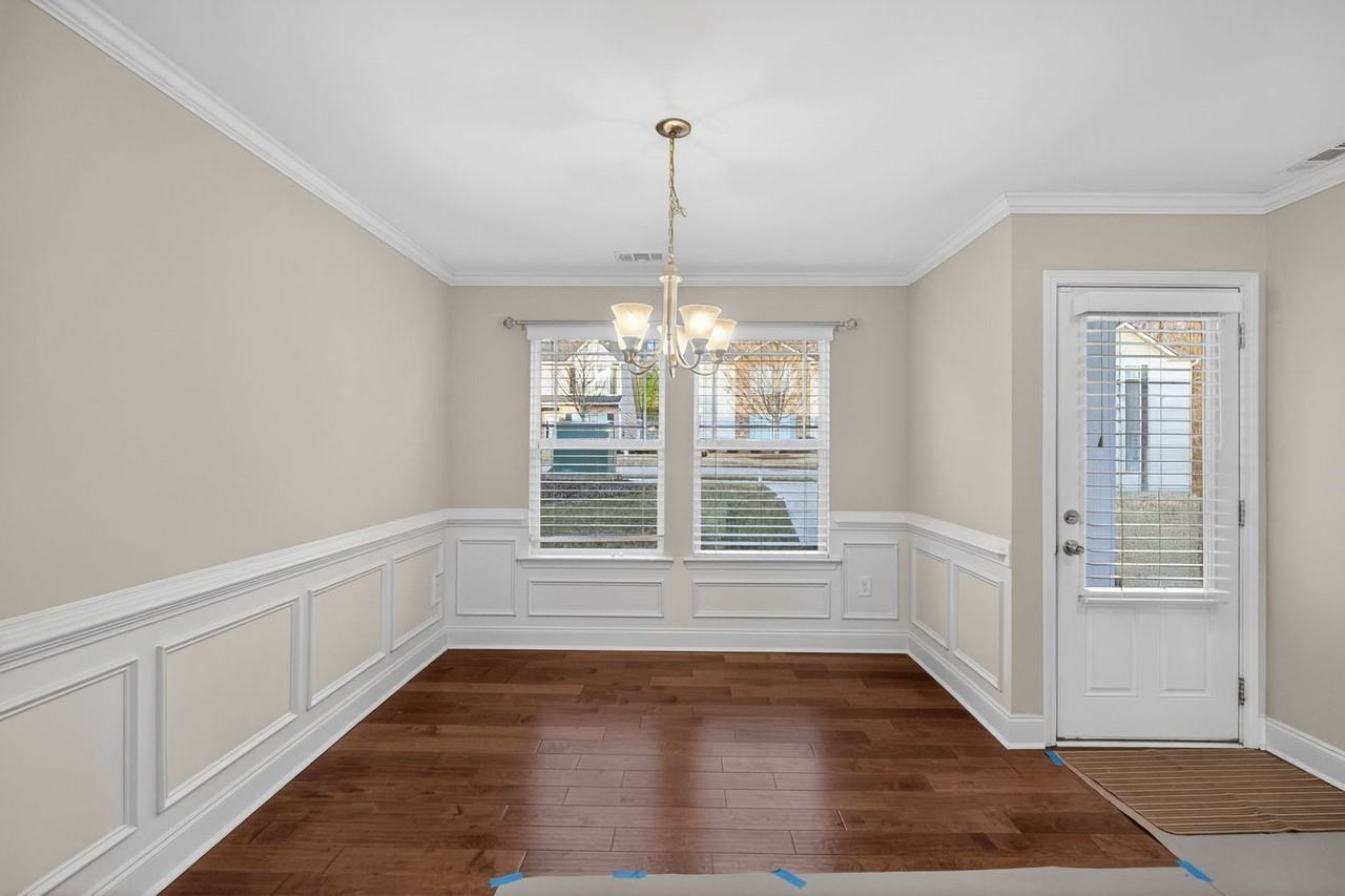 5845 Garden Cir - Photo 4 of 30