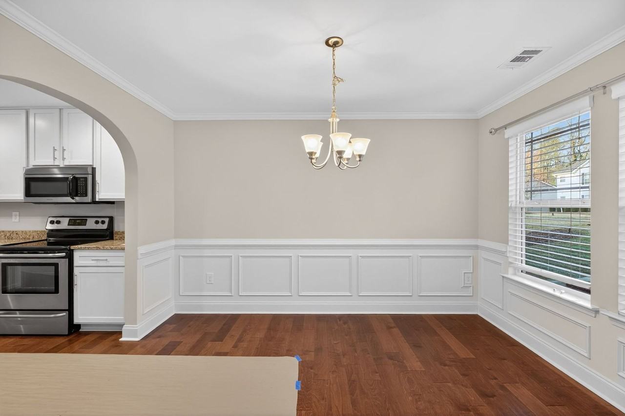 5845 Garden Cir - Photo 5 of 30