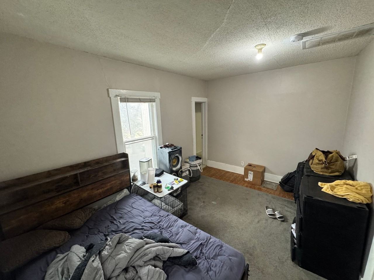 913 Claflin Rd - Photo 4 of 7