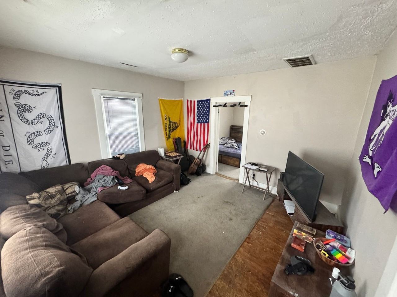 913 Claflin Rd - Photo 5 of 7