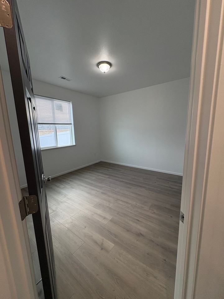 Single level Duplex for Rent Ephrata - Photo 7 of 10