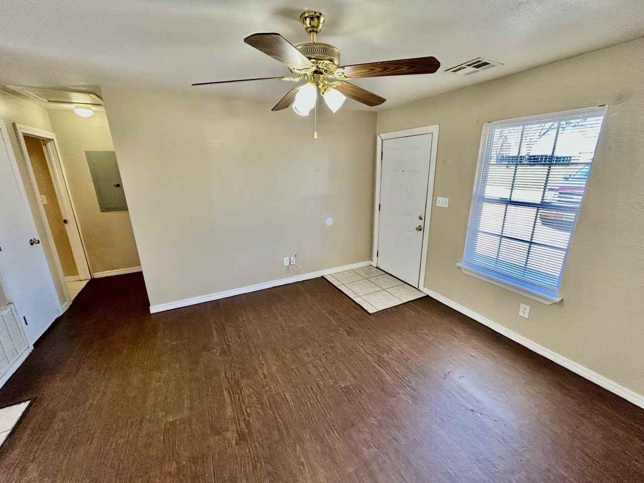 218 E 14th St #1 - Photo 3 of 10