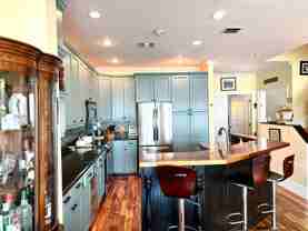328 N Lake Dr - Photo 1 of 1