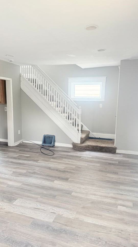 734 Meek St - Photo 3 of 11