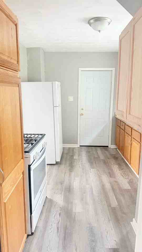 734 Meek St - Photo 5 of 11