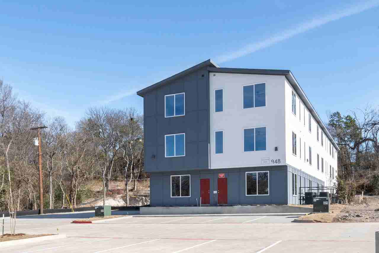 948 Corinth Street Rd - Photo 2 of 50