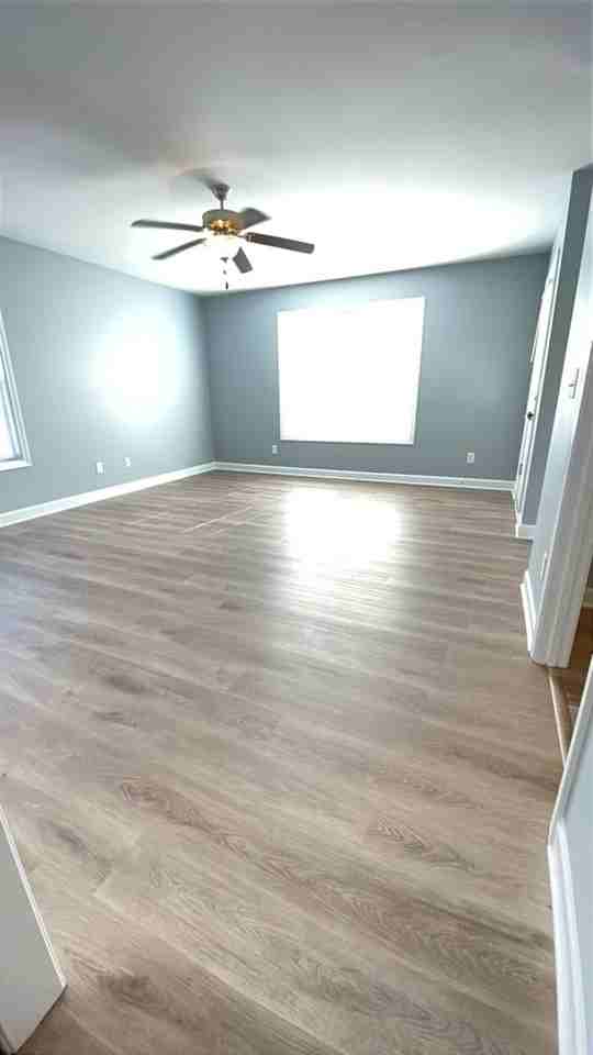 Kingsview Pointe - Photo 4 of 31