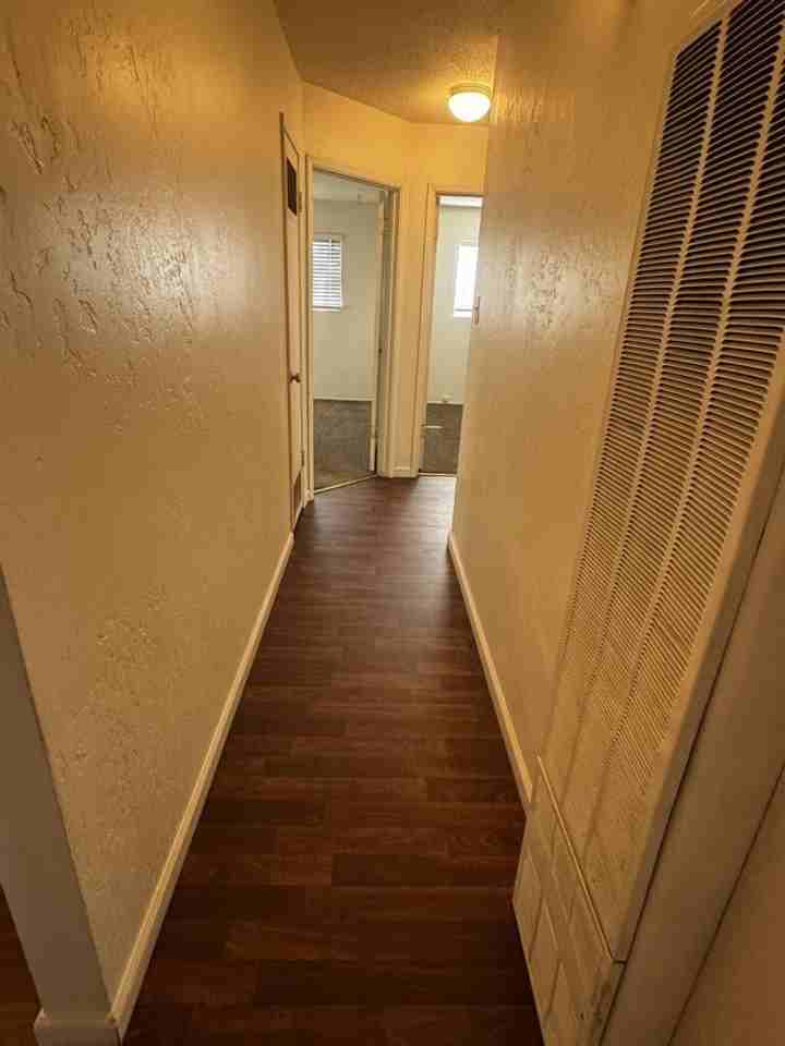 425 S 3rd Ave #A - Photo 5 of 12