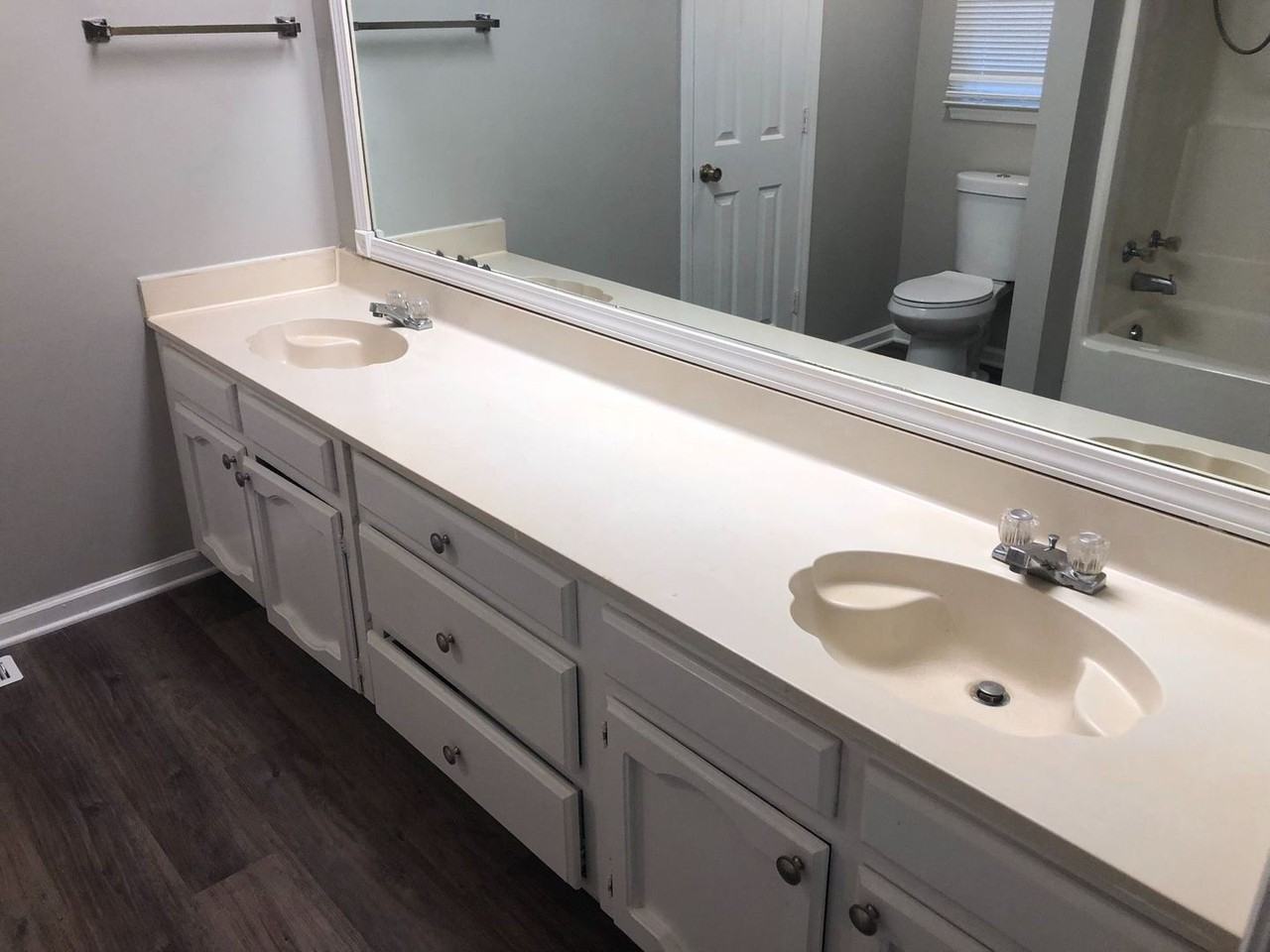 1107 Cason Ln - Photo 5 of 9