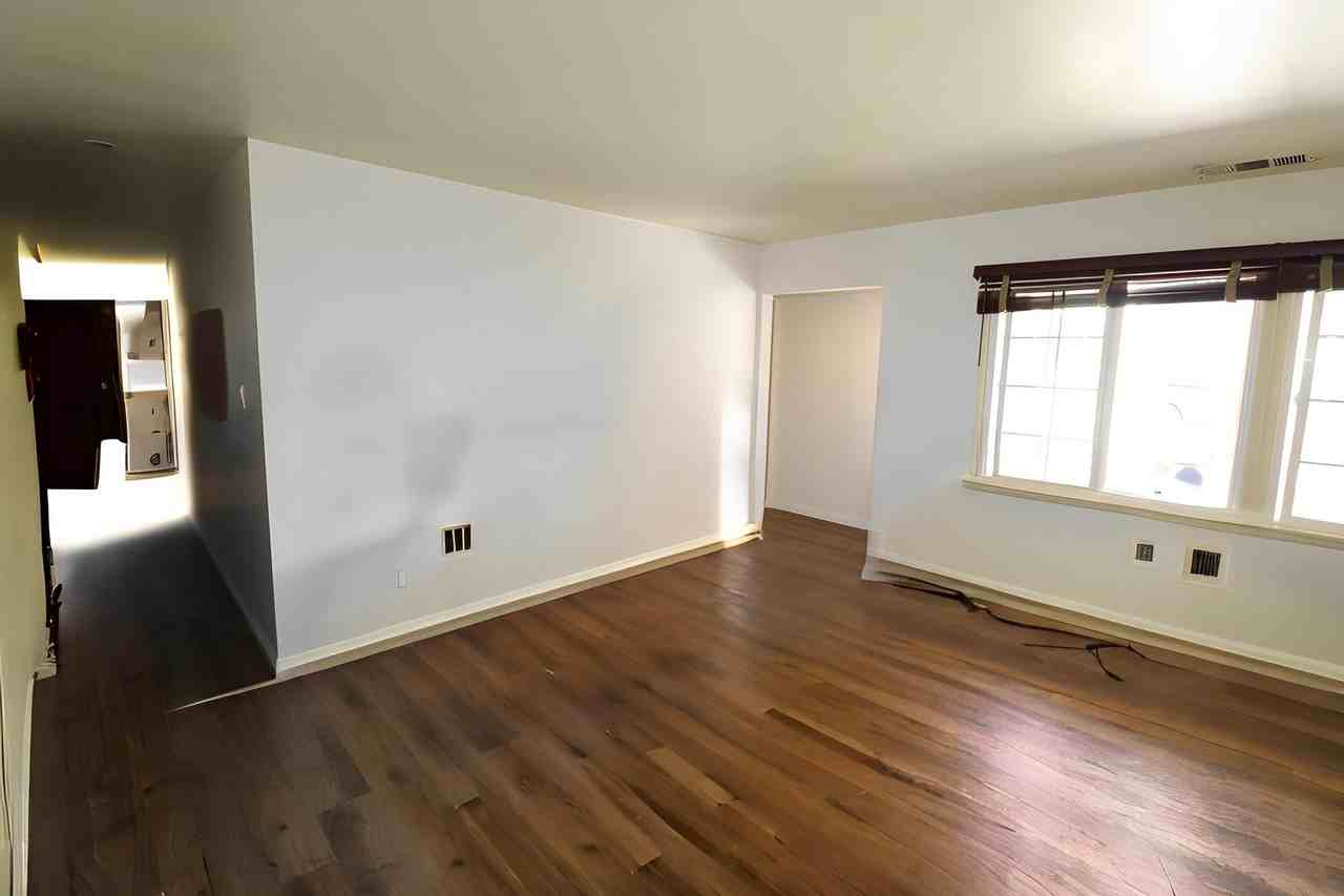 680 N Cambridge St - Photo 5 of 31