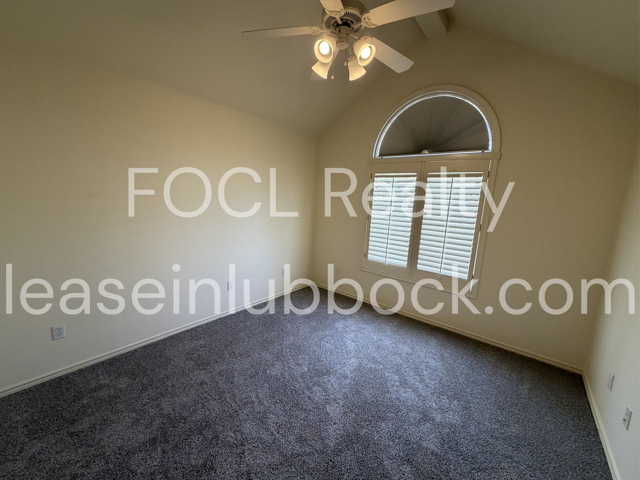 3221 63rd St - Photo 3 of 19