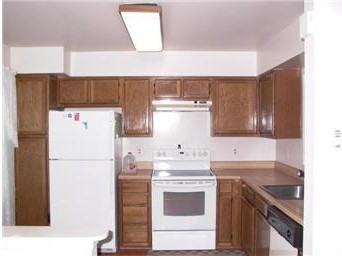 7706 Majestic Way - Photo 4 of 18