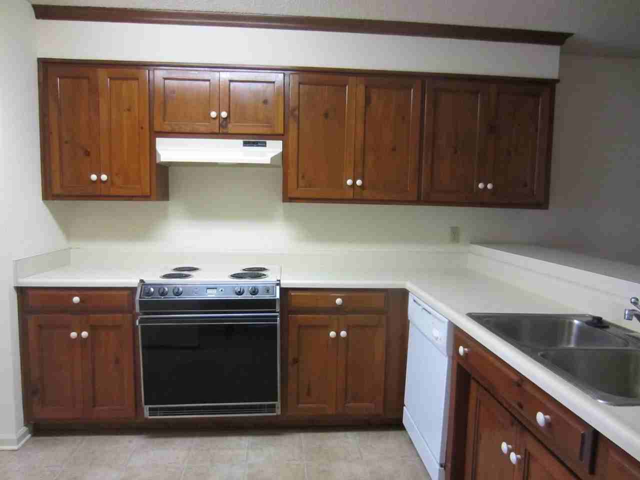 2859 Fawnwood Cir - Photo 3 of 7