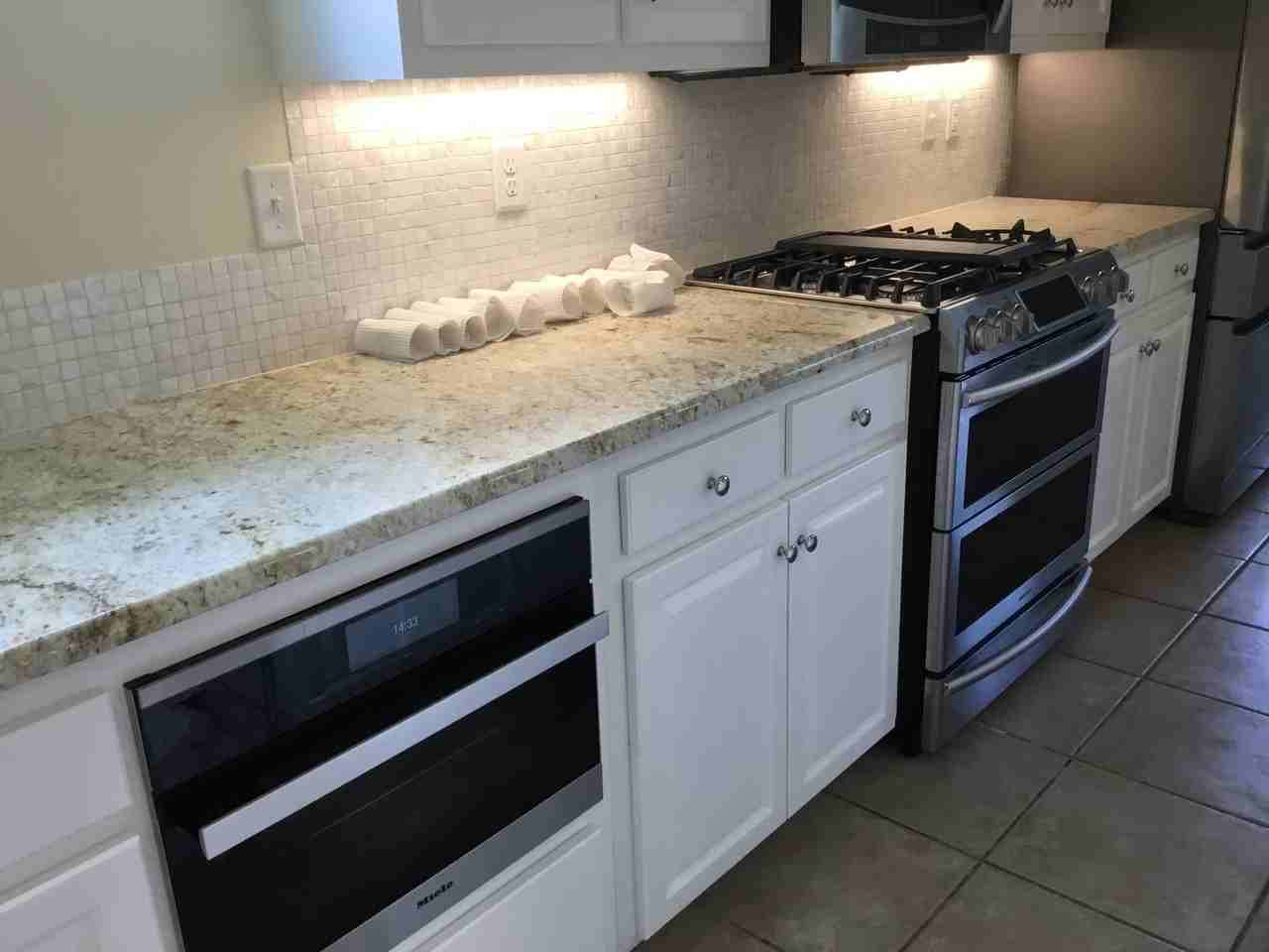 112 Kensington Ct - Photo 7 of 29