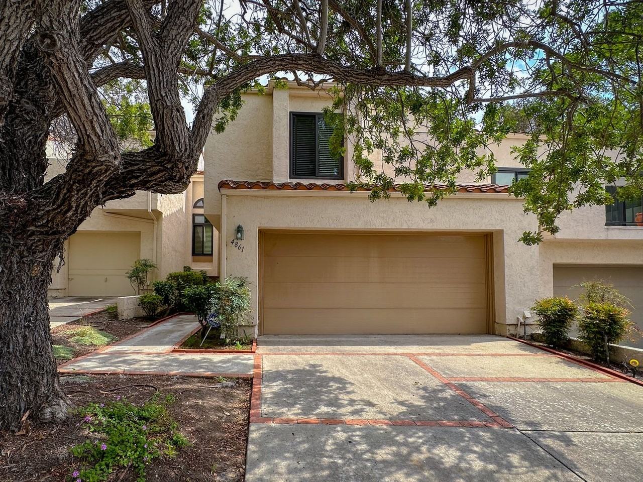 4861 Seda Dr - Photo 2 of 34