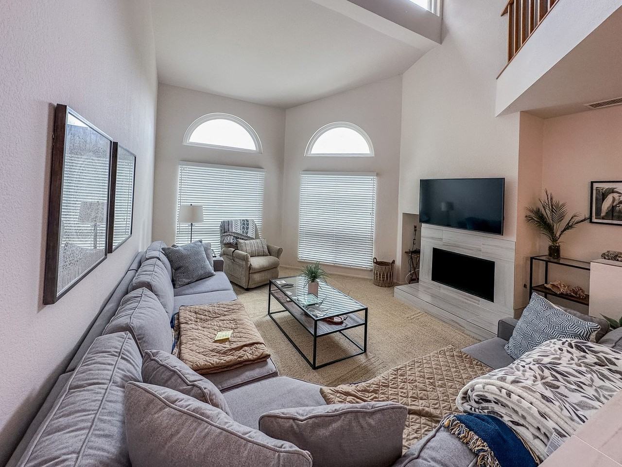 4861 Seda Dr - Photo 5 of 34