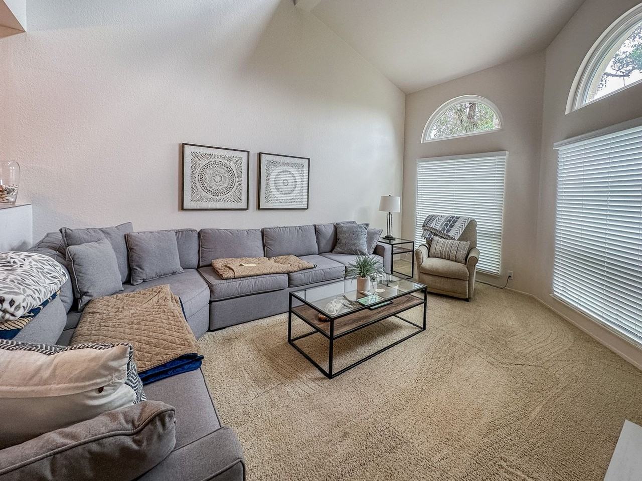 4861 Seda Dr - Photo 6 of 34