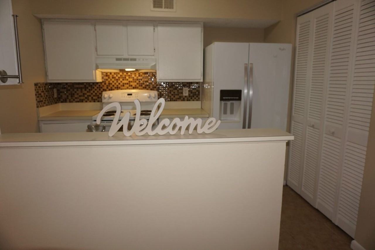 8287 Pineverde Ln - Photo 3 of 14