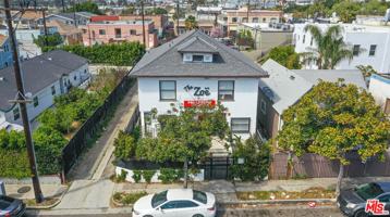 featured image of 1411 W 25th St