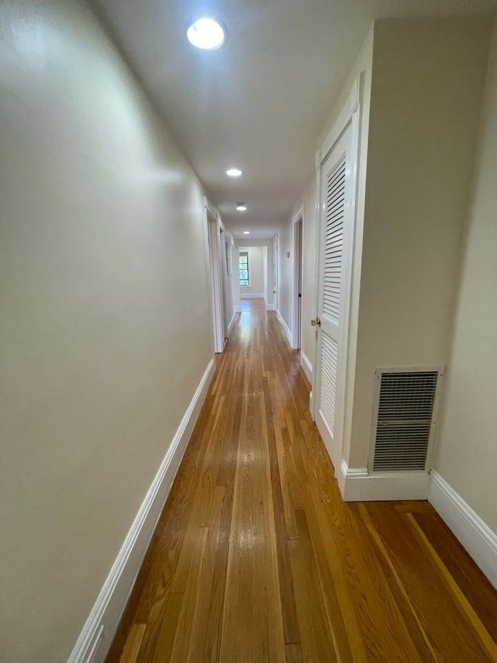 18 Dean Rd - Photo 4 of 8