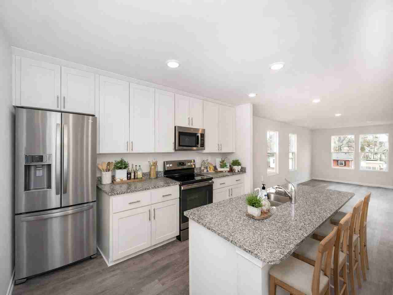 229 Kennerly Ave - Photo 4 of 24