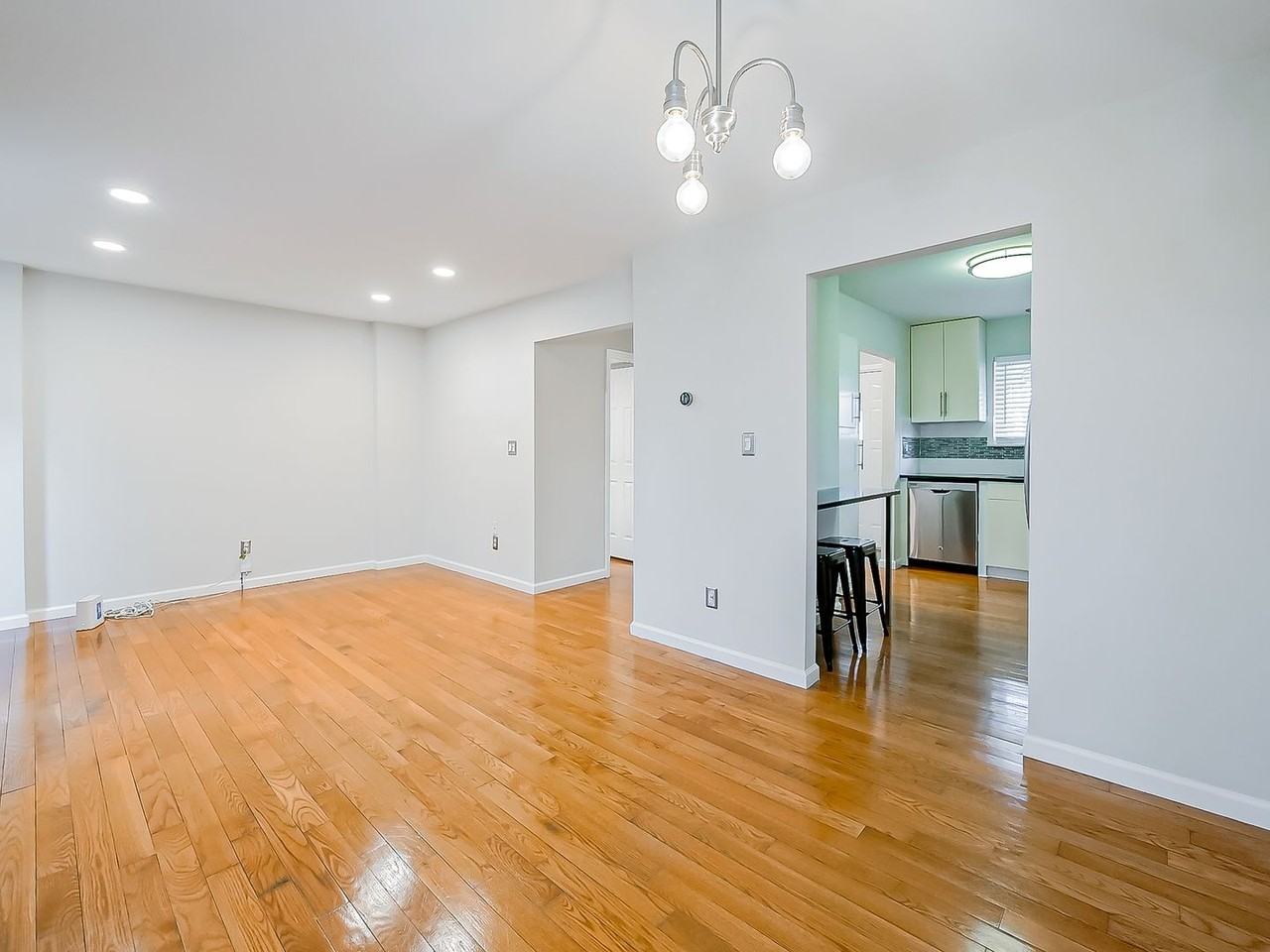 3203 Woodland Ave - Photo 5 of 28