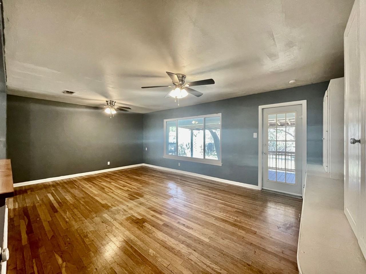 605 Dale Dr - Photo 5 of 20