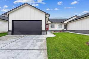 featured image of 5249/51 Chase