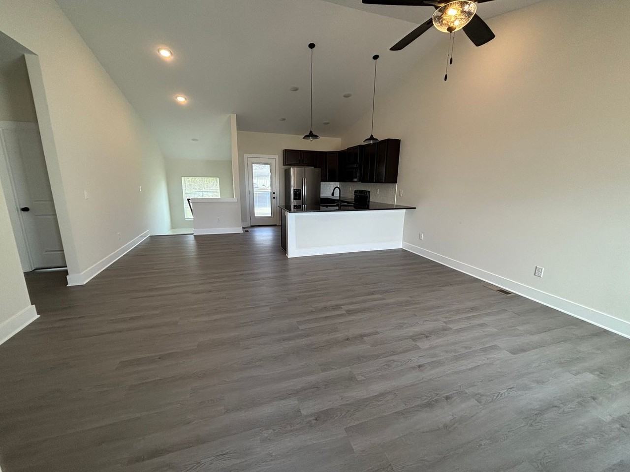 5249/51 Chase - Photo 5 of 22