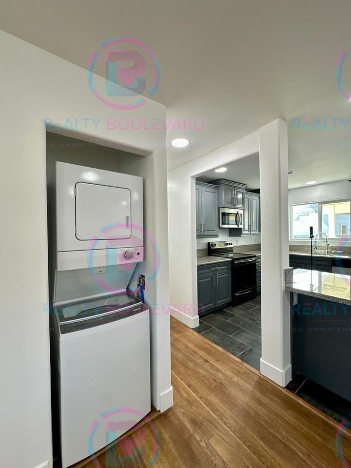 1145 Kirman Ave - Photo 6 of 19