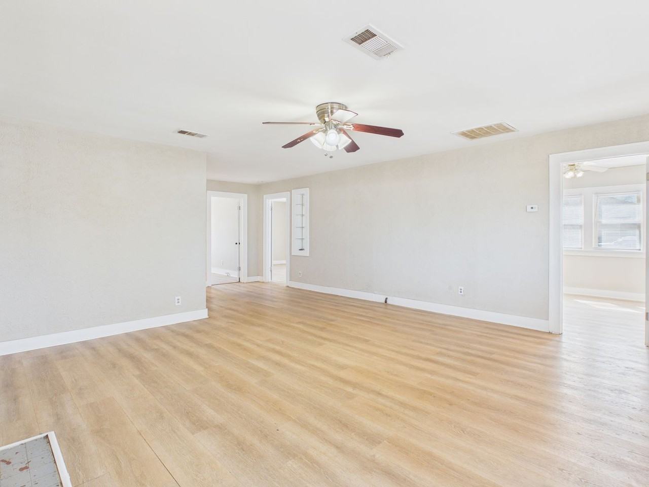 34011 S Polk St - Photo 7 of 24