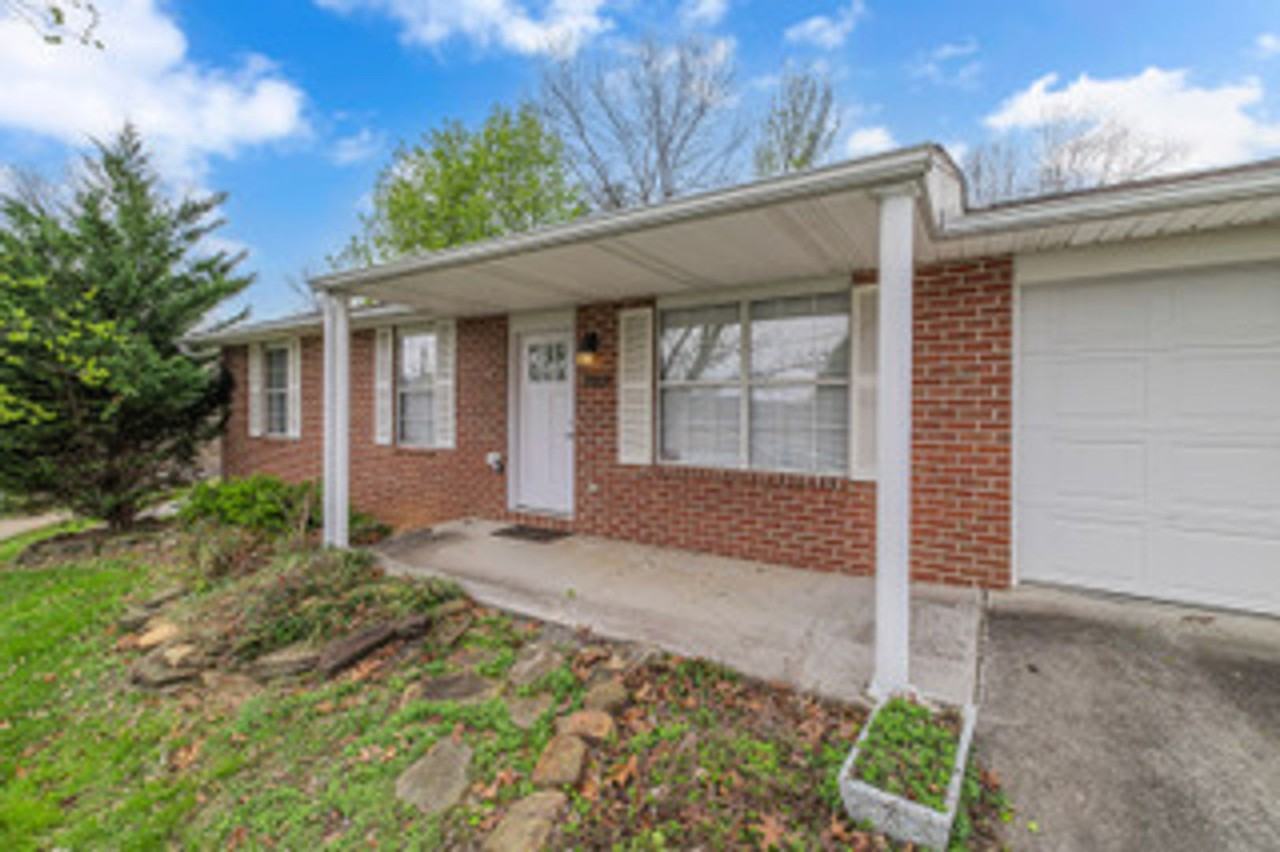 6005 Morning Glory Pl - Photo 2 of 20
