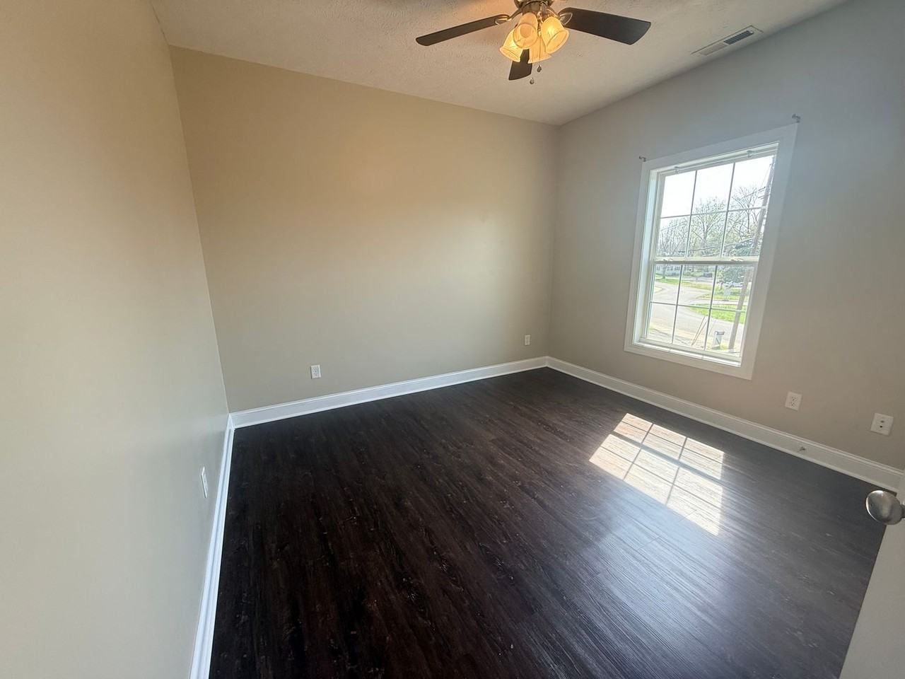 526 Dennis Way - Photo 7 of 7