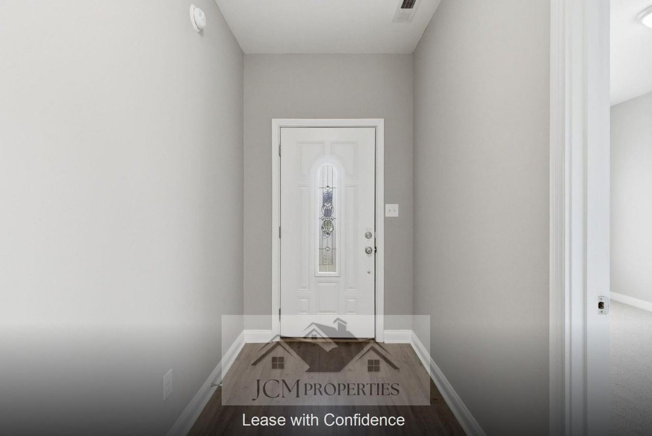 925 Dawson Creek Way - Photo 4 of 11