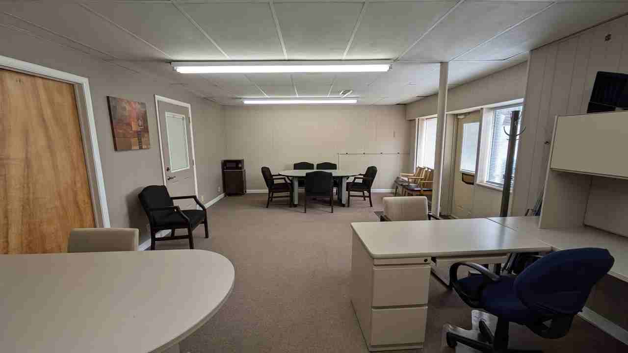 1212 1st St #1 - Photo 2 of 5