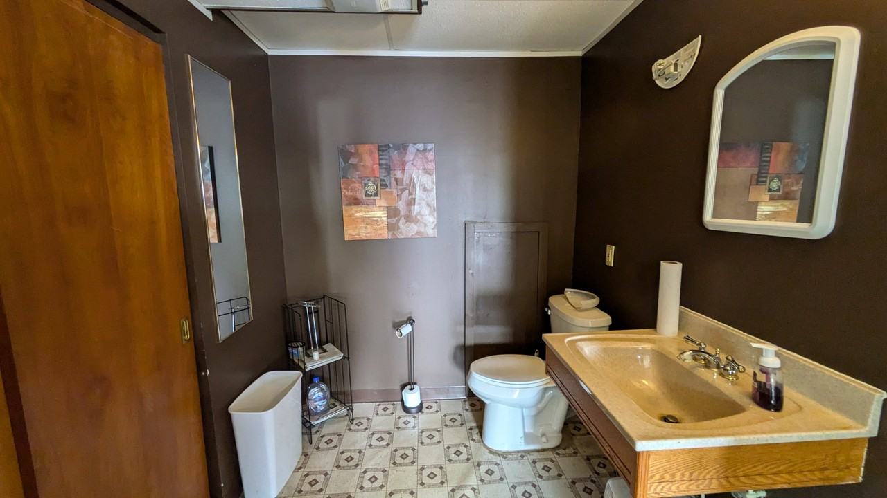 1212 1st St #1 - Photo 5 of 5