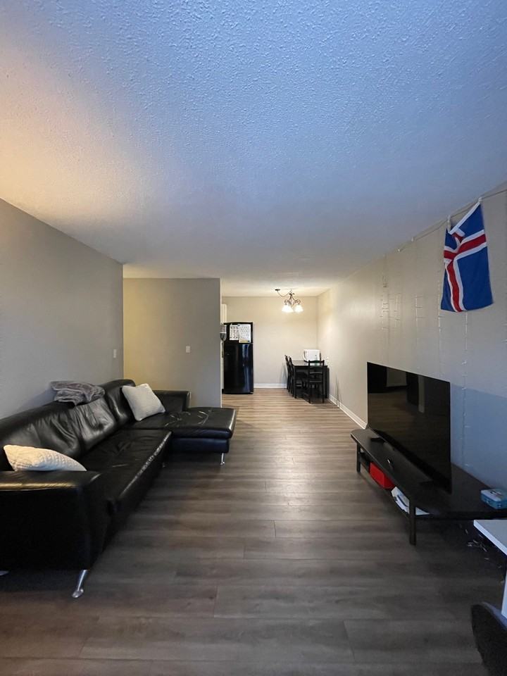 9904 90 Ave Nw - Photo 2 of 24