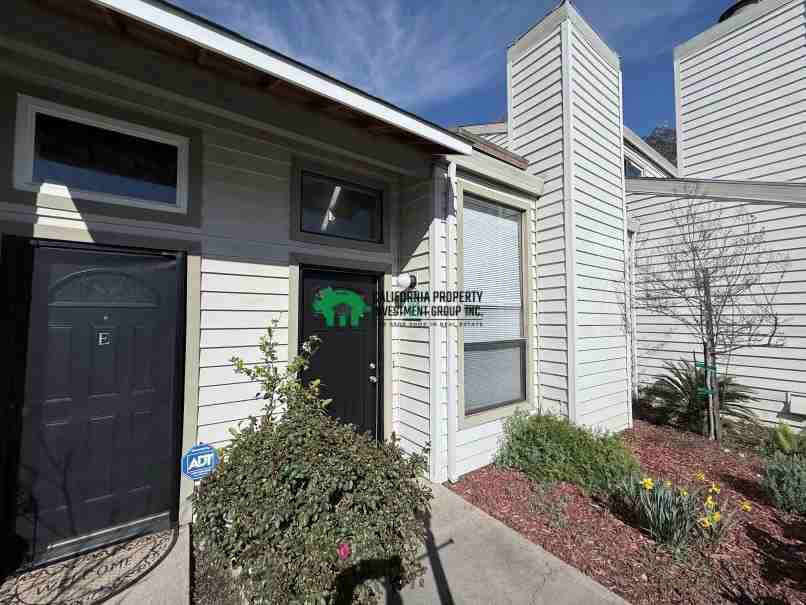 1608 Hood RoadUnit F #F - Photo 2 of 30