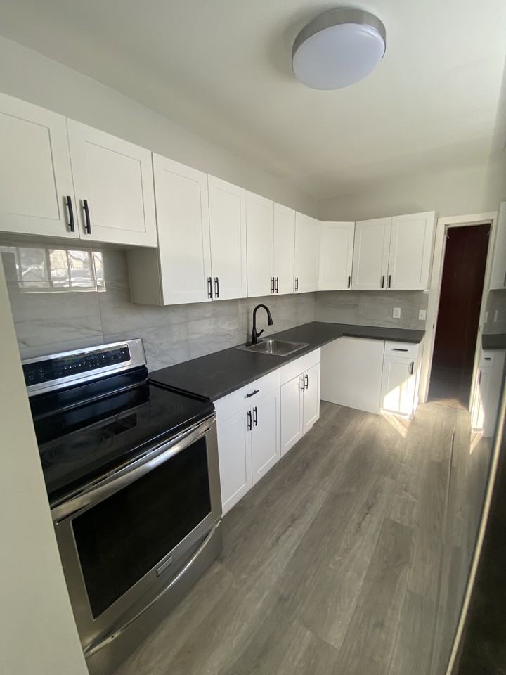 831 Talbot Avenue - Photo 3 of 11