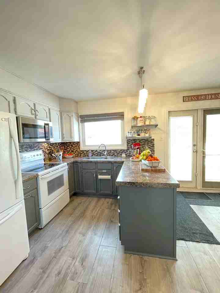 177 Pentland Street - Photo 5 of 26