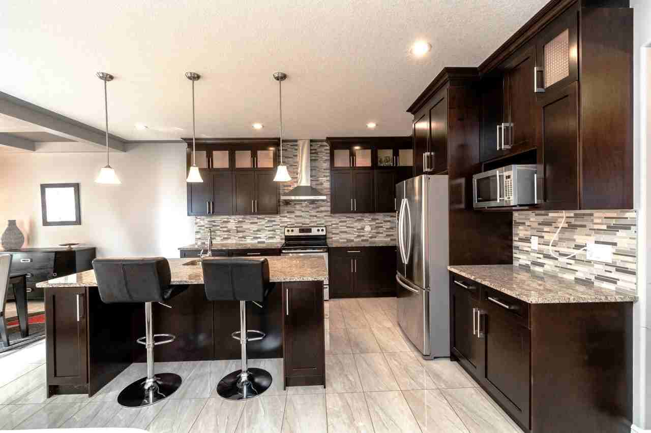 5139 2 Ave Sw - Photo 3 of 32