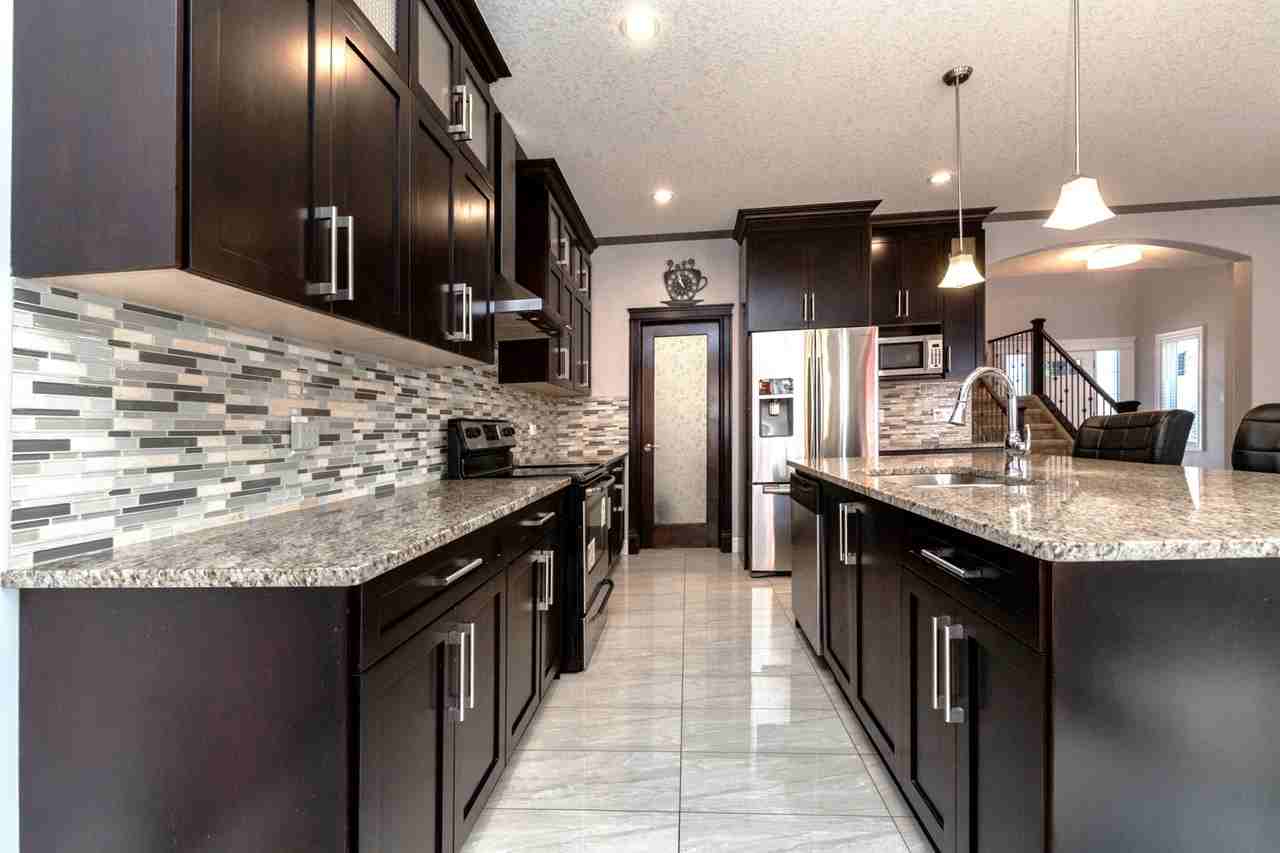 5139 2 Ave Sw - Photo 4 of 32